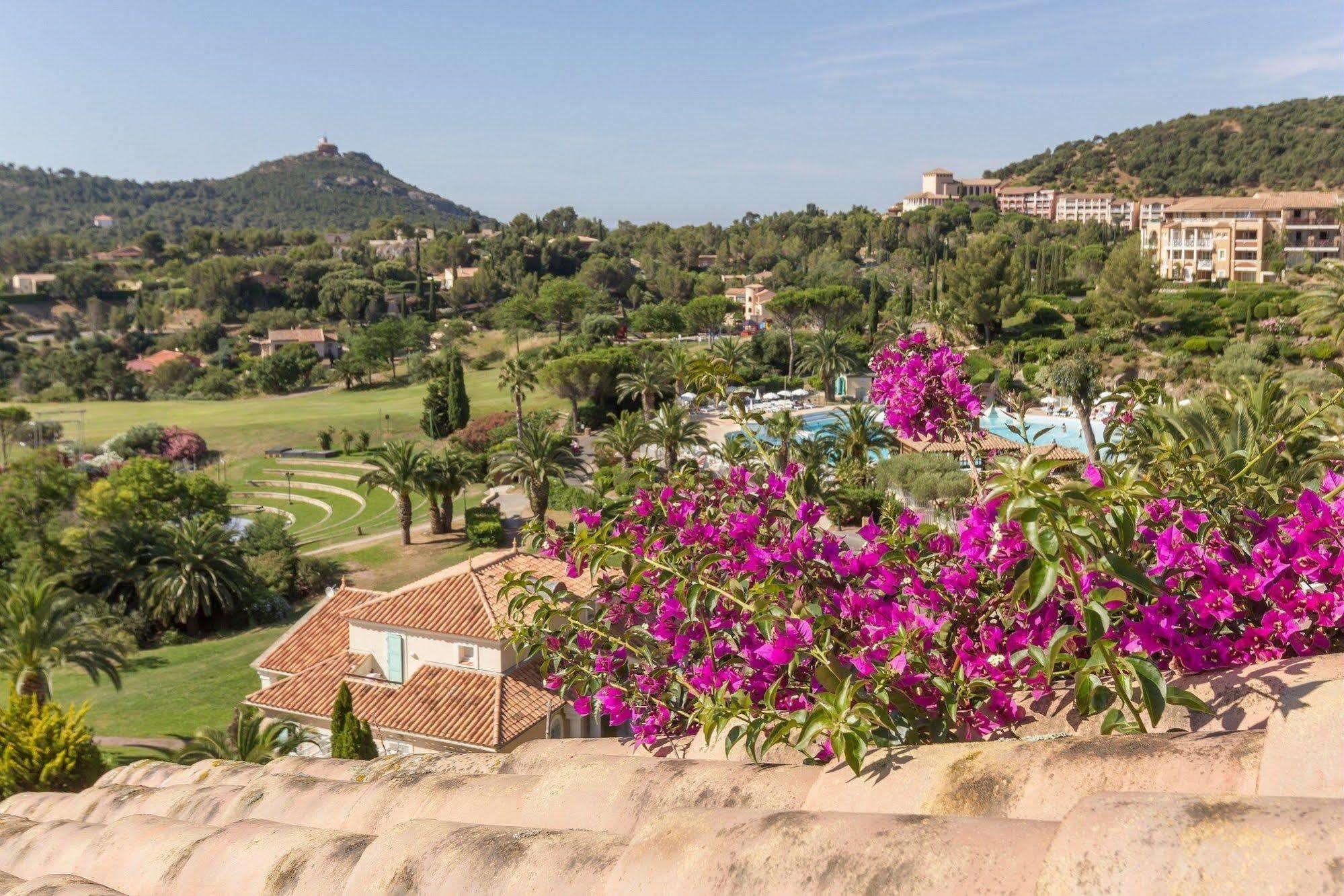 Hotel De L'Esterel Pierre & Vacances Saint-Raphaël Zewnętrze zdjęcie