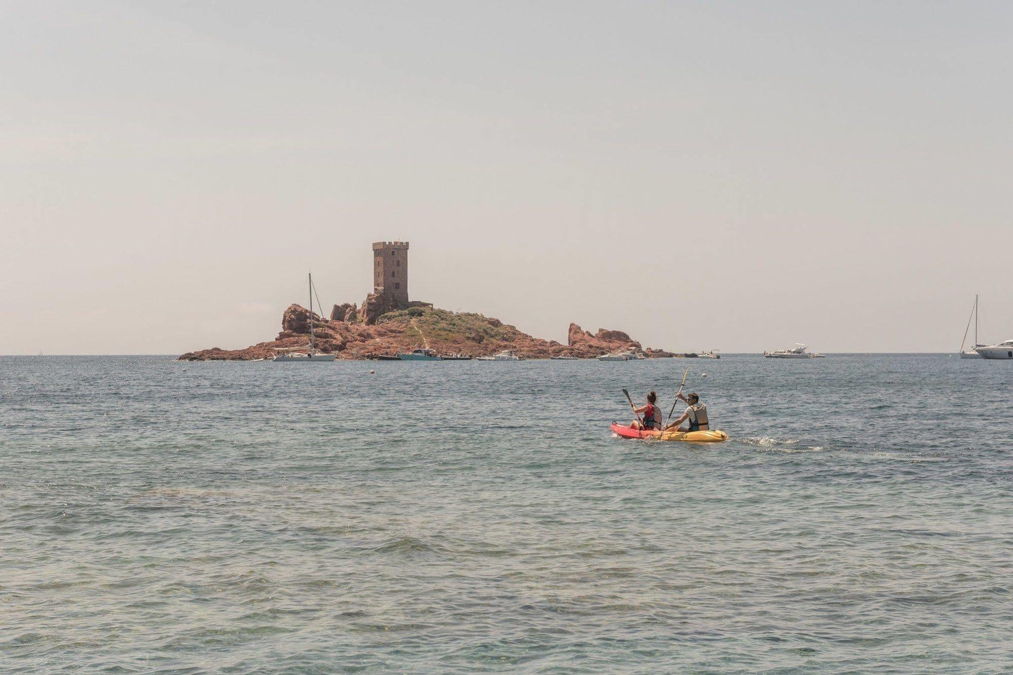 Hotel De L'Esterel Pierre & Vacances Saint-Raphaël Zewnętrze zdjęcie